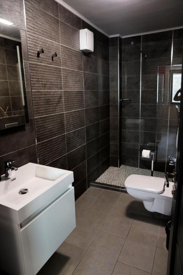 HR Apartmanház Eger Esterno foto